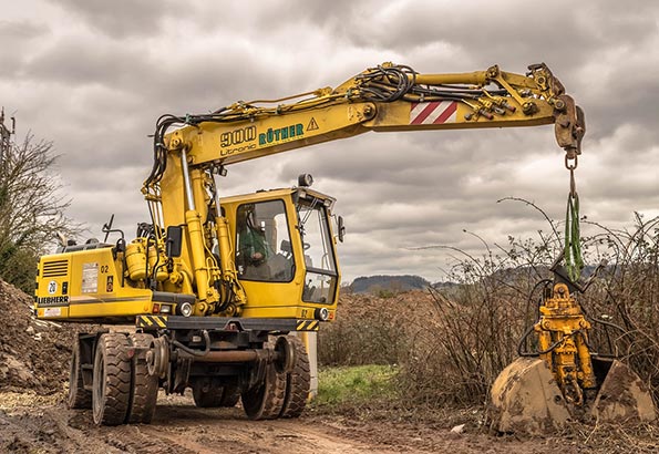 推土机维护与保养:从新手到专家的进阶之路